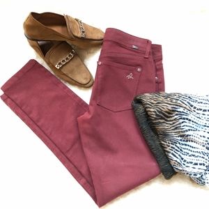 Like new DL1961 Emma legging jeans sz 28 maroon